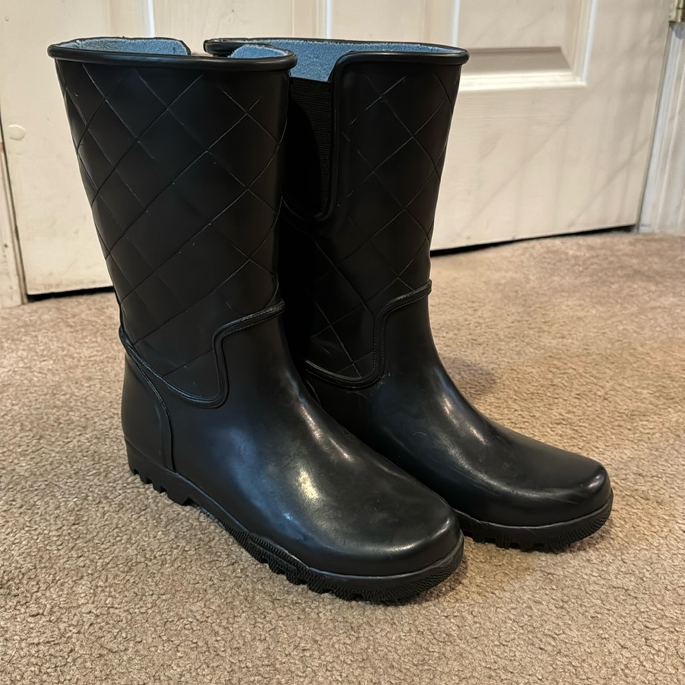 Woman’s Sperry Rainboots